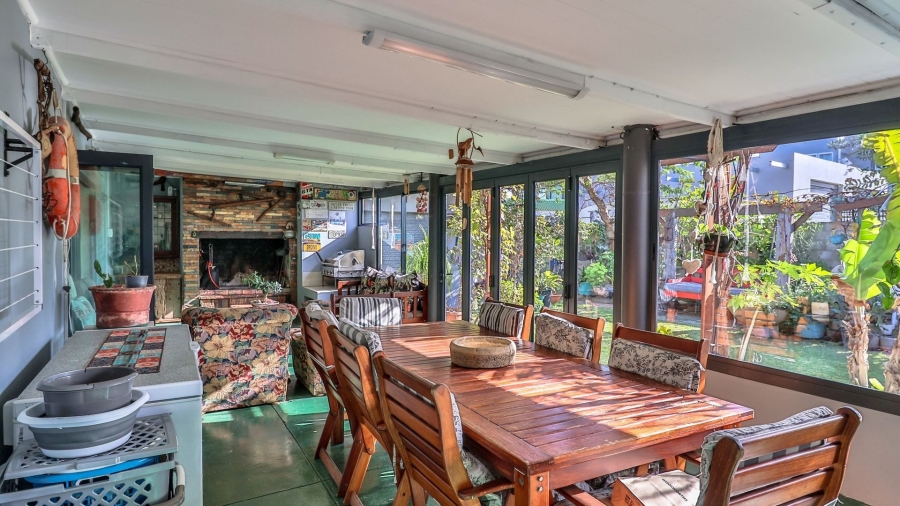 6 Bedroom Property for Sale in Franskraal Western Cape